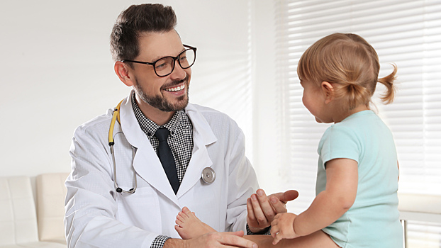 Они рядом первые 18 лет: как педиатры спасают детей