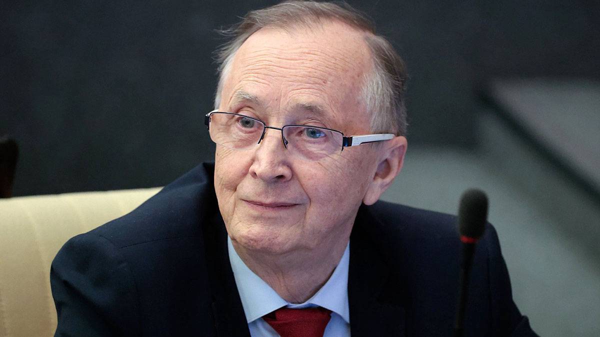 Nikolai Burlyaev Turns 80, Plans New Films and Books