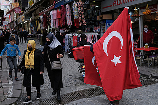 Турция рассказала о сроках возвращения к нормальной жизни