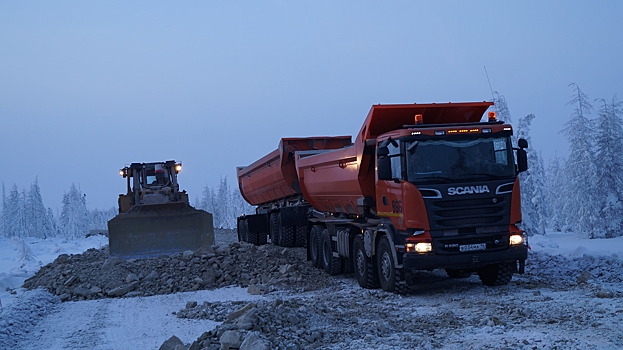 АЛРОСА провела пробный прогон автопоезда Scania на Верхнюю Муну