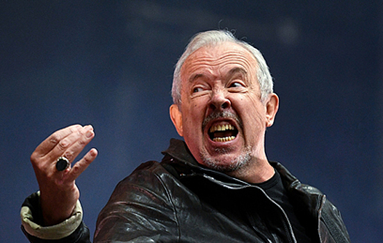 Стало известно, почему иноагент Макаревич унизил 95-летнюю Пахмутову