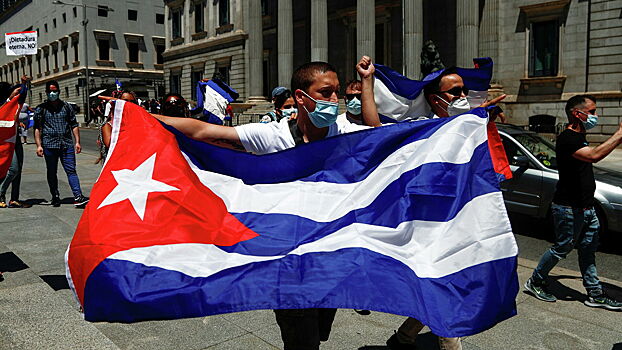 В США призвали к бомбардировке Кубы