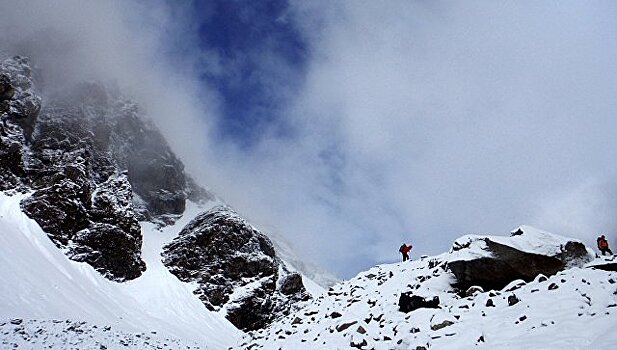 В горах Северной Осетии пропала группа альпинистов