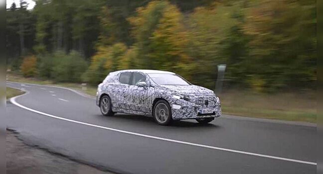 Тест управляемых задних колес кроссовера Mercedes EQS сняли на видео