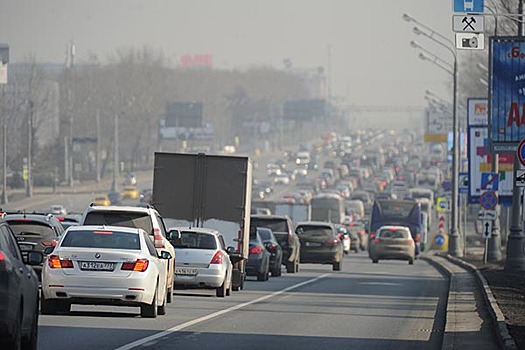 Тысячи машин застряли в 20-километровой пробке на трассе М-7 в Помодсковье