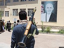 Броневики, винтовки, гаубицы и самолеты: что армия США "подарила" талибам