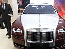 Россияне купили рекордное число Rolls-Royce вопреки падению доходов