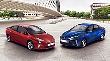 Toyota показала "космический" облик Prius четвертого поколения
