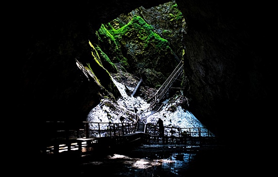 В Румынии в пещере обнаружили необычную бактерию