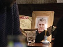 Александр Семак намерен судиться с кинокомпанией «Русское» из-за своего портрета с траурной лентой в сериале «Склифосовский». Фото использовали без согласия экс-игрока, серия вышла в 2014-м