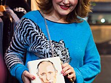 Елена Старостина продолжает танцы на шесте