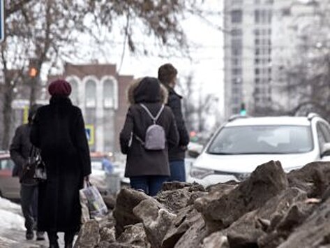 Жители Уфы массово жалуются на скользкие тротуары