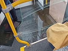 В Рязани новый троллейбус «Адмирал» затапливает водой