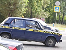 Закон о такси пока не вывел перевозки из тени, но цены уже выросли