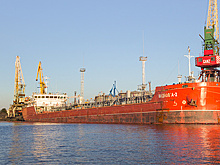 Российское судно Midvolga 2 в Черном море атаковал дрон