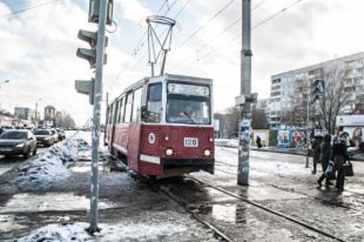 На Шаврова пешеход погиб под колесами трамвая