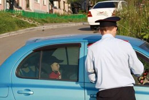 Омские автоинспекторы проверят безопасность перевозок детей в автомобилях