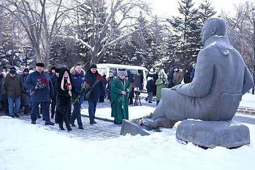 В Оренбурге почтили память Мусы Джалиля в канун юбилея поэта