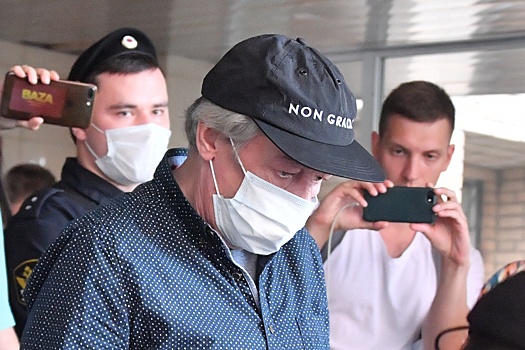 Актер Валерий Баринов заявил о возвращении Михаила Ефремова в театр после УДО