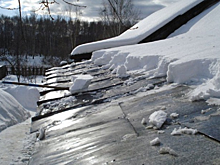 Следователи возбудили уголовное дело по факту падения наледи на ребенка в Новосибирске