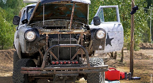 УАЗ соединили с «Волгой» ГАЗ-21 и получили чудовище, которому не место на общественных дорогах