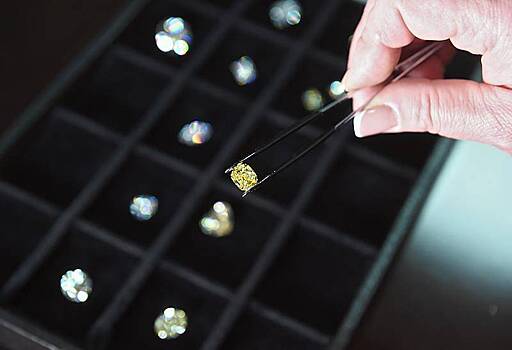 Власти США установили сроки для ввоза алмазов из России