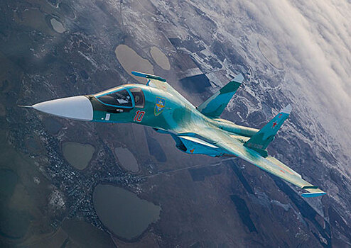 Экипажи истребителей Су-34, поступивших на вооружение челябинских летчиков в этом году, впервые отработали дозаправку в воздухе