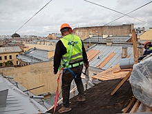 В Петербурге к 1 сентября отремонтируют кровли более 460 домов