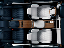 Показан интерьер трехдверного Range Rover