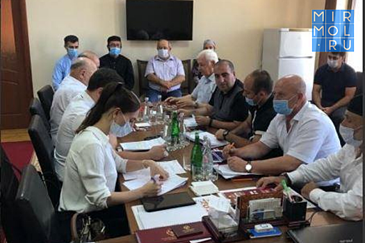 Сотрудники Миннаца Дагестана провели выездное совещание в Хасавюрте и Хасавюртовском районе