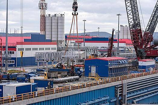 Поставки российского сжиженного газа начали сокращаться