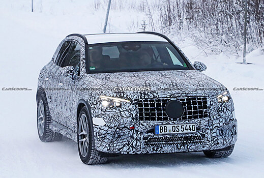 Mercedes-AMG GLC 63 2023 года вышел на тесты как высокопроизводительный подключаемый гибрид