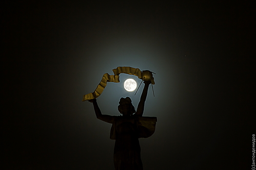 На площади Победы погасли фонари