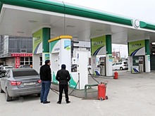 Врио главы Дагестана потребовал разобраться с повышением цен на бензин и газ на АЗС