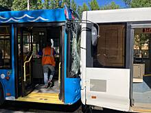 В ДТП с автобусом и троллейбусом на Саперной пострадала пенсионерка