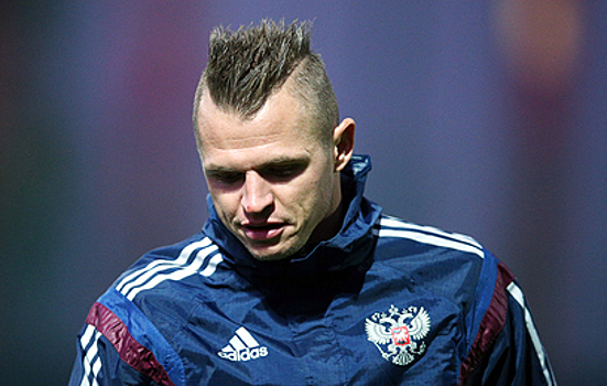 Тарасова поймали с полуголыми моделями в Сочи, пока Костенко сидела дома с четырьмя детьми