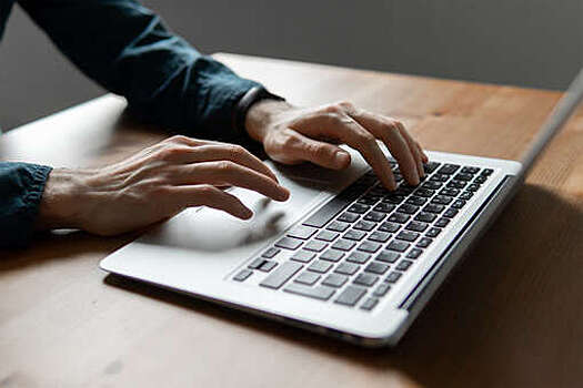 Клиенты ПЭК пожаловались на приостановку доставок на фоне сбоя сайта и слухов о хакерской атаке