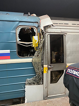 Во время утреннего ЧП в метро Москвы пострадал уникальный поезд «Яуза»