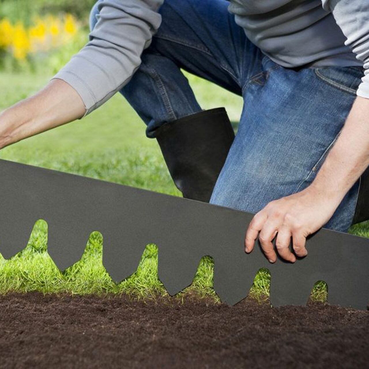 Различные варианты границ и отделок для оформления грядок и цветочных клумб