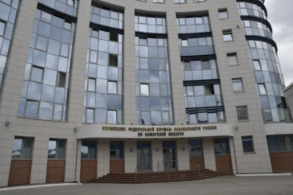 Сотрудники ФСБ задержали самарского оперативника-взяточника
