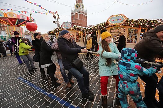 Более 12,5 млн человек участвовали в новогодних торжествах в Москве