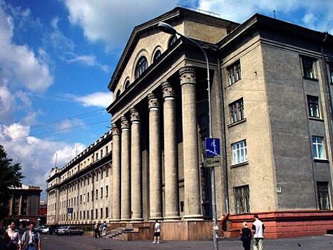 С 19 июня в Красноярске изменят схему движения возле краевой научной библиотеки