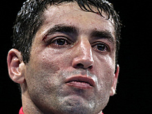 Алоян выиграл первый бой на профессиональном ринге