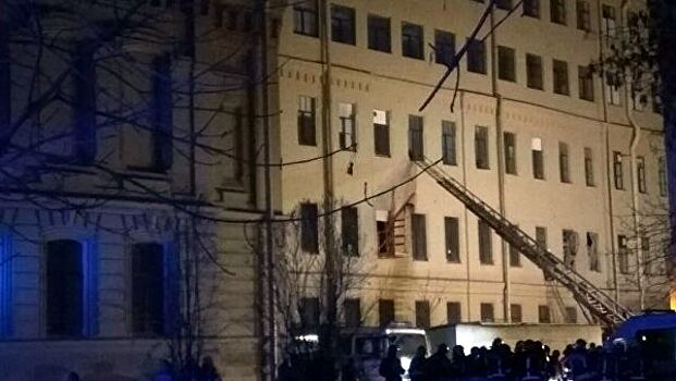 В МЧС назвали причину обрушения в вузе в Петербурге в 2019 году