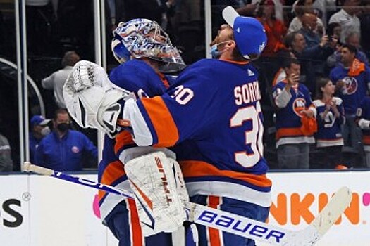 The Hockey News: Илья Сорокин и Семен Варламов из «Нью-Йорк Айлендерс» - лучший вратарский тандем НХЛ