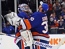 The Hockey News: Илья Сорокин и Семен Варламов из «Нью-Йорк Айлендерс» - лучший вратарский тандем НХЛ