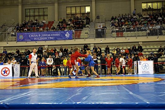 В Самаре прошли соревнования по самбо среди юных спортсменов