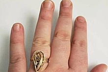 Помолвочное кольцо девушки сравнили с детородным органом и лапшой
