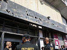 Жители сектора Газа столкнулись с острым дефицитом наличных