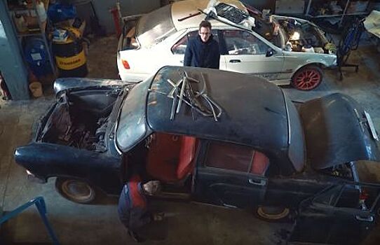 Видеоблогер AcademeG создал электромобиль из ГАЗ-21 Волга